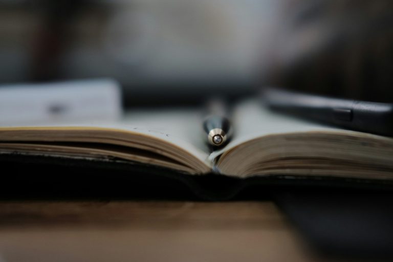 grinko_y-LCSIB7hw7cE-unsplash Wat langdurige juridische stress doet met je mentale balans